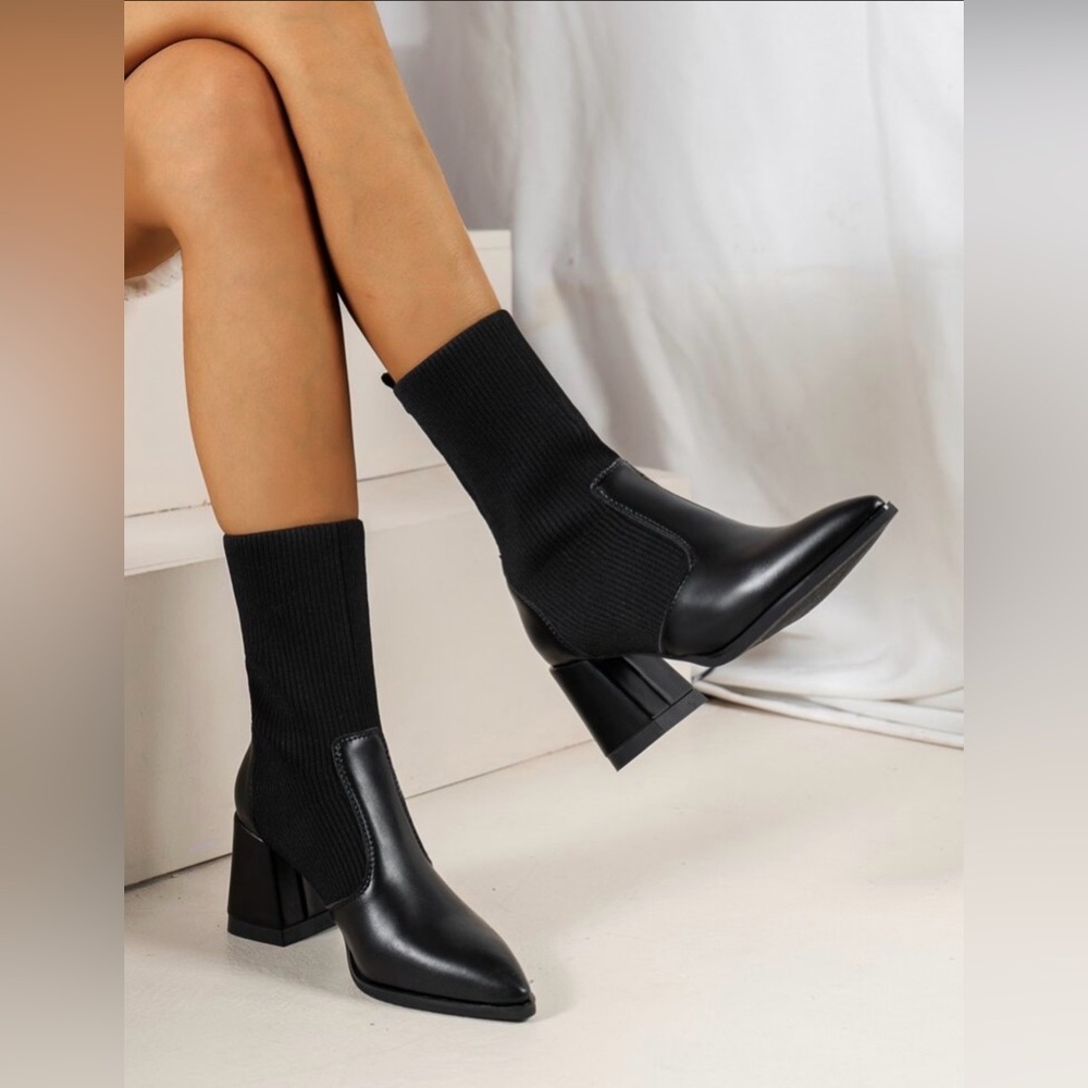 Elegant Black Women's Ankle Boots - Picture 2 of 8